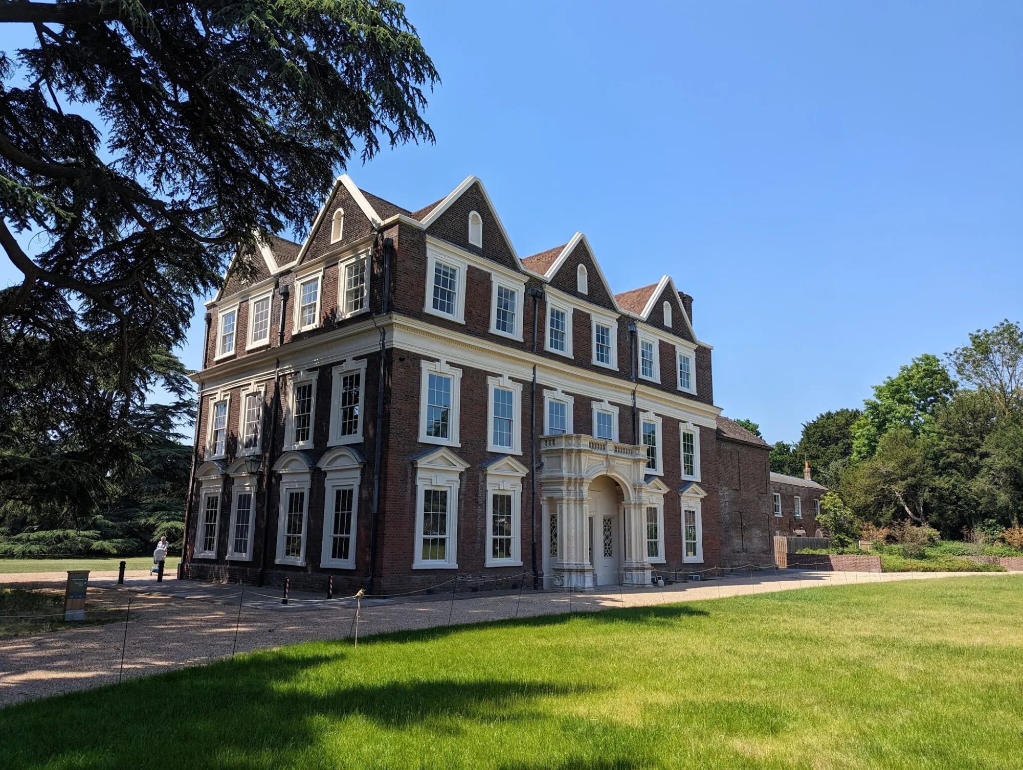 Boston Manor House Community Walk