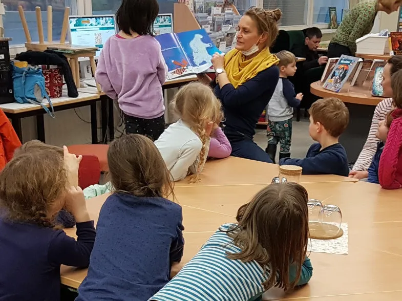Vorlesestunde von Lesewelt Berlin e.V. für Kinder ab 4 Jahren