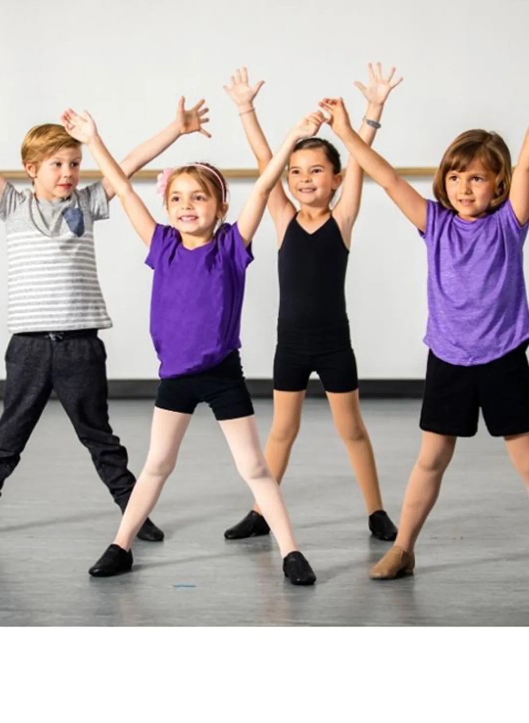 Kreativer Kindertanz & Tanzakrobatik mit Tomer