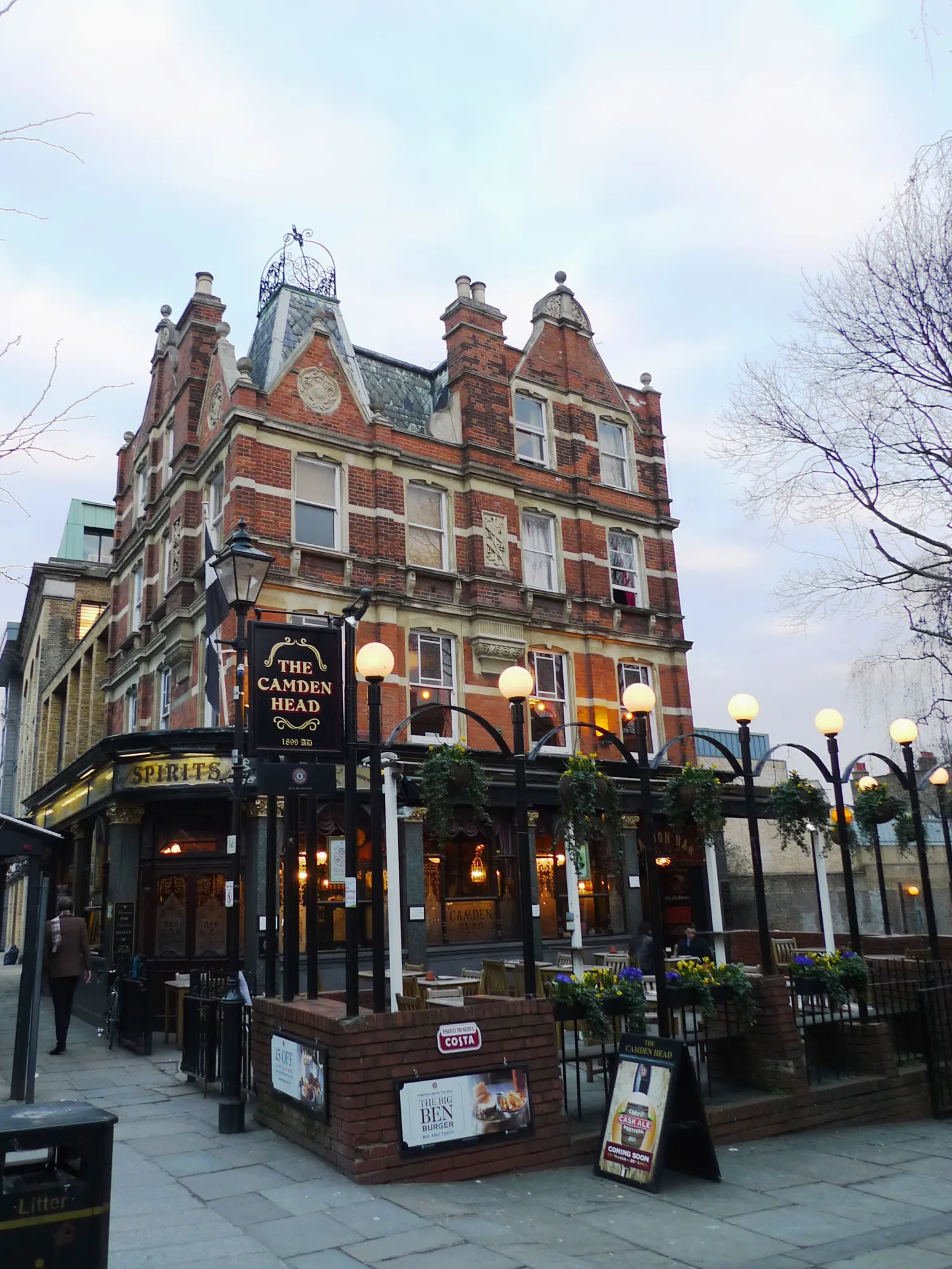 Camden Head