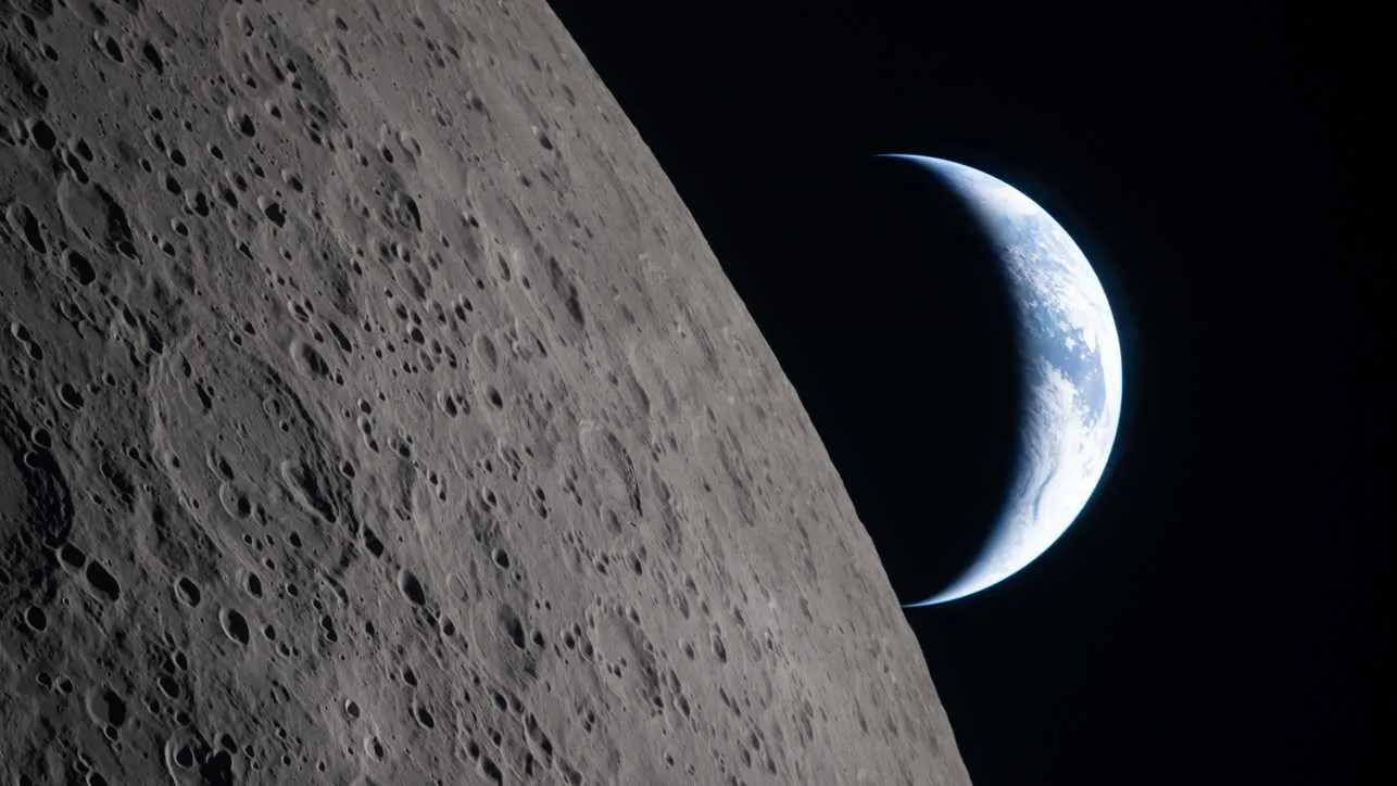 Offenes Basteln und Experimentieren: Satelliten und Mondkrater