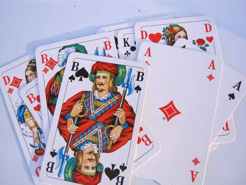 Spielenachmittag "Alte und neue Kartenspiele"