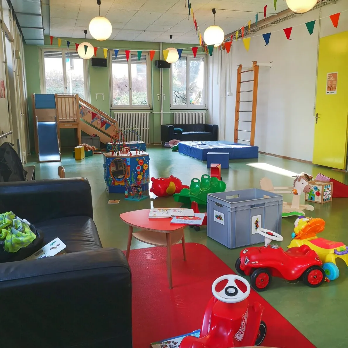 INDOOR-SPIELPLATZ