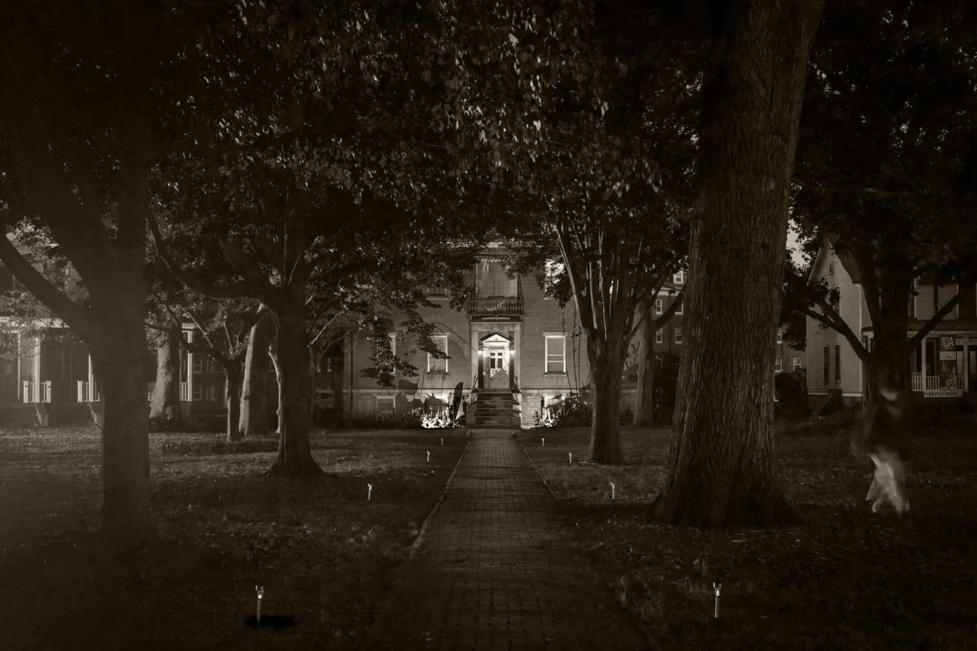 Haunted [Block] House