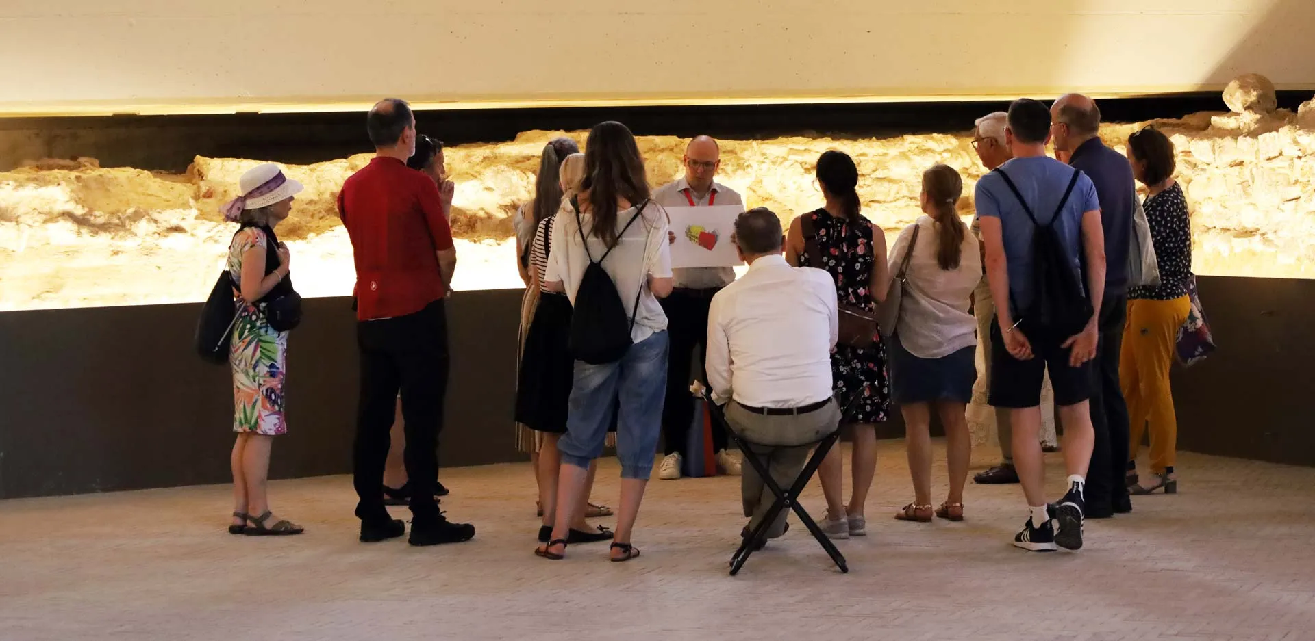 Entdecke die Archäologie: vom Fund bis zur Ausstellung im PETRI Berlin