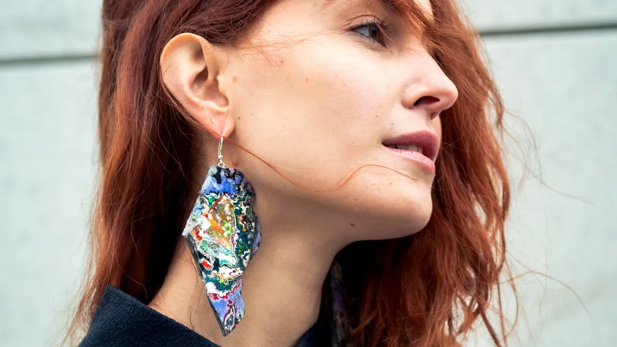 GRAFFITI JEWELRY WORKSHOP: Create your own piece of Berlin Street Art
