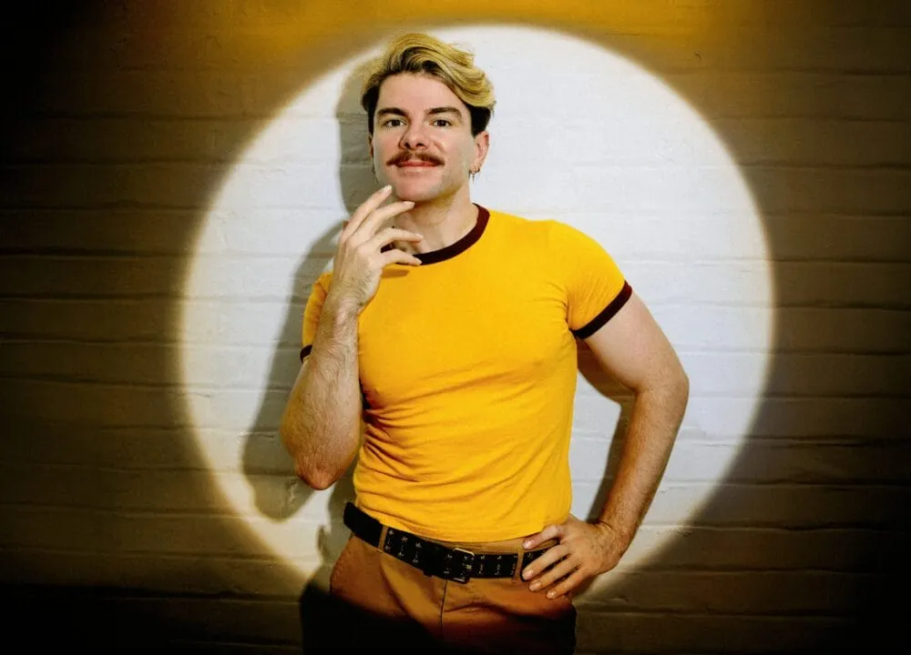 Christopher Hall: Pizazz