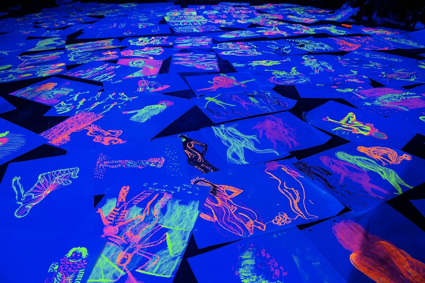 NEON NAKED LIFE DRAWING