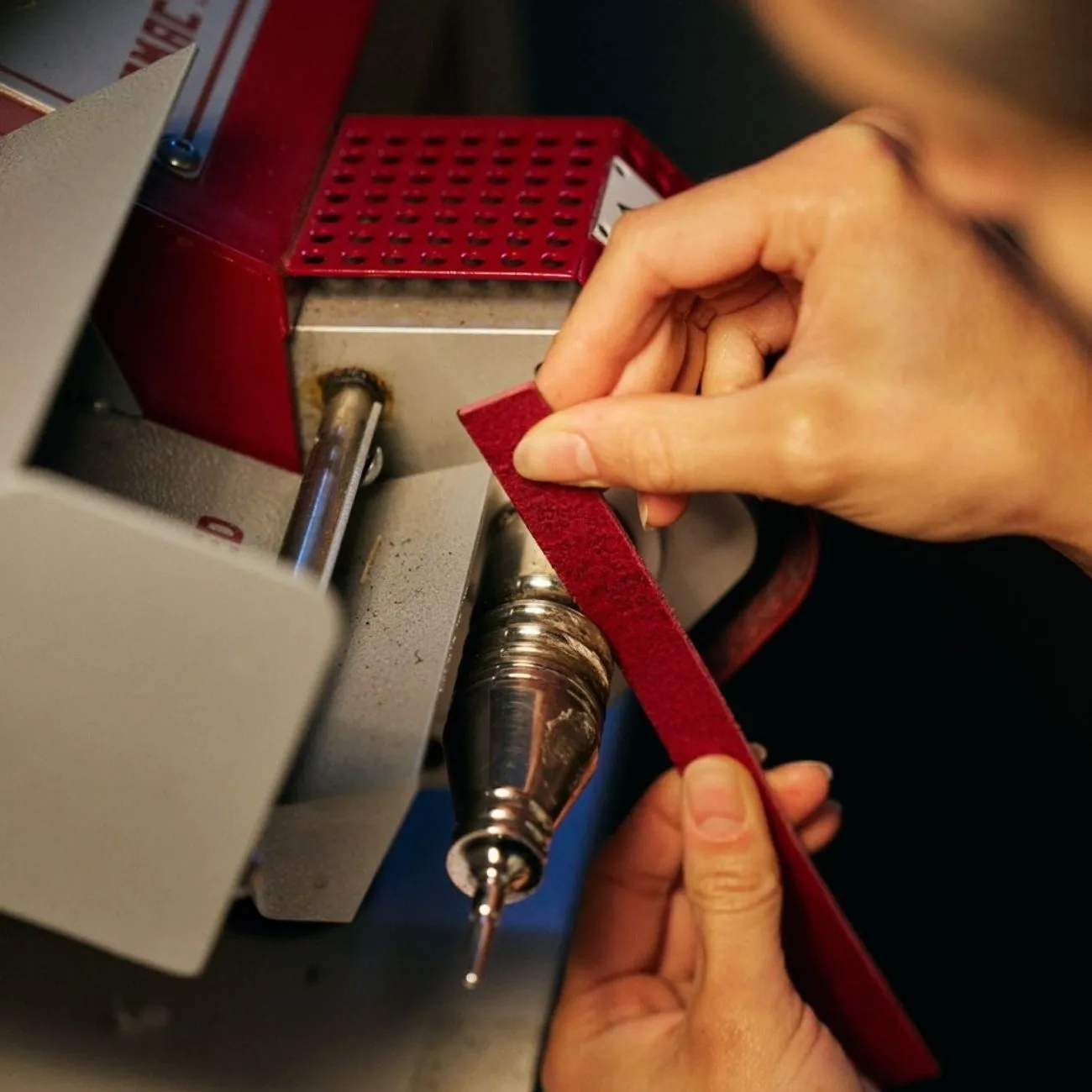 Kurs STF × YVY: Create your own leather accessories