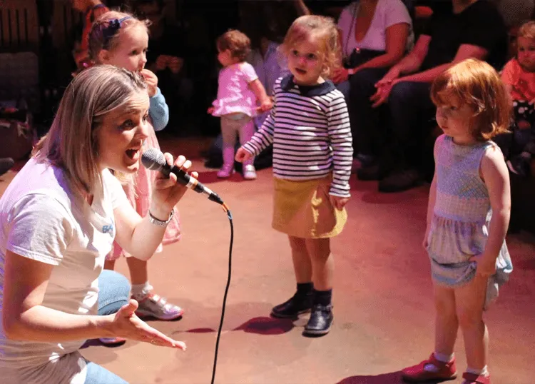 BABY KNEES UP FAMILY CONCERT