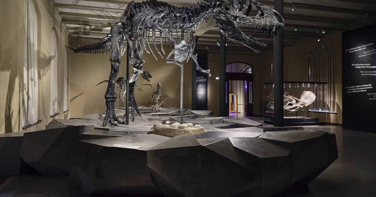DINOSAURIER!