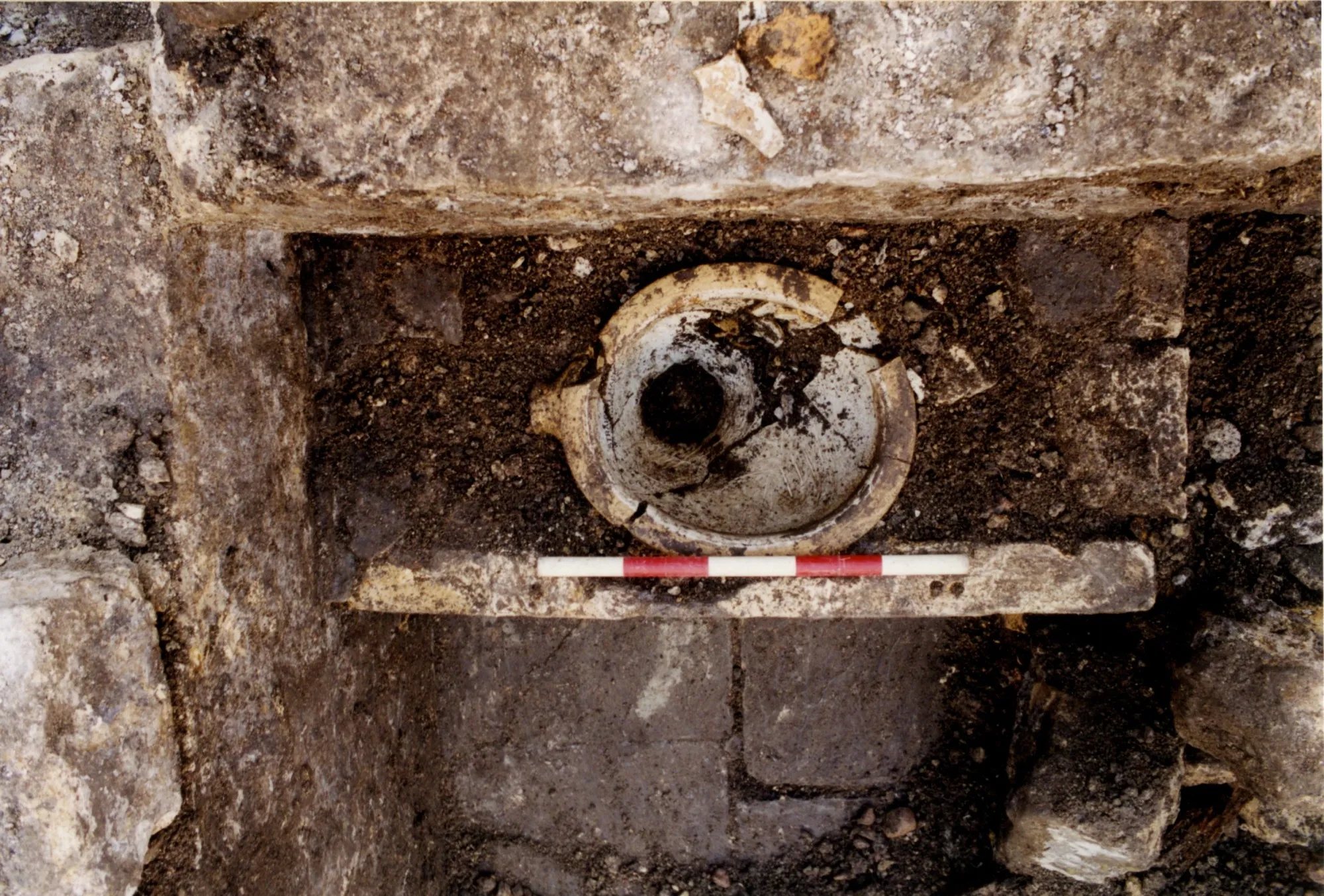 Display: Archaeology is Rubbish!