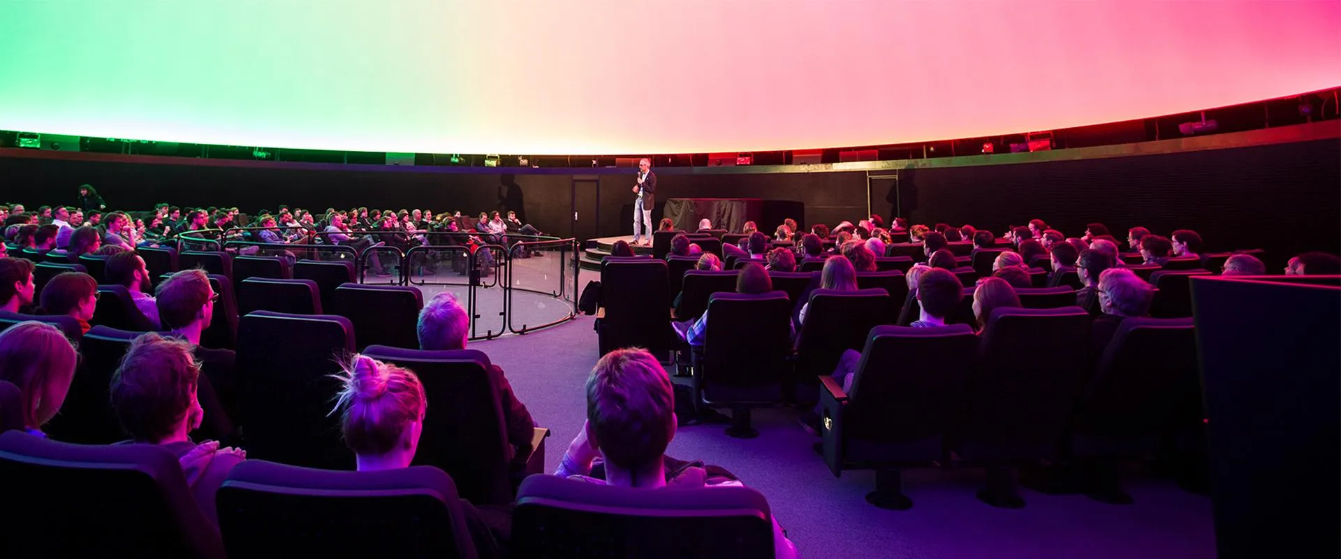 Science Slam im Planetarium