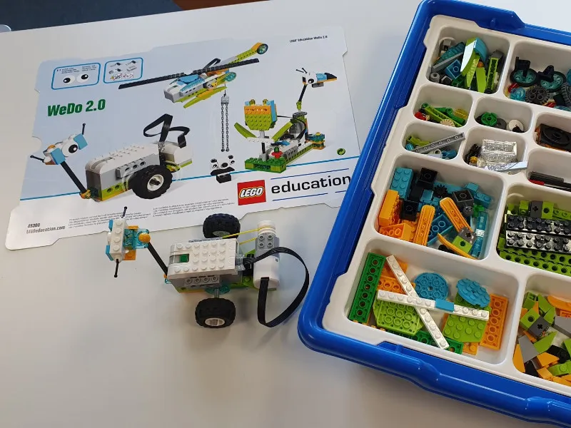 Komm spielen: Lego education