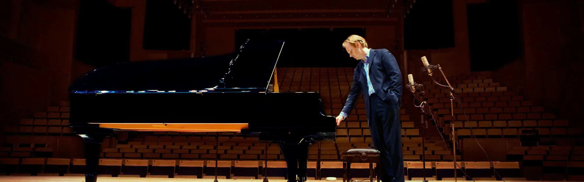 GRIEG'S PIANO CONCERTO WITH PER TENGSTRAND