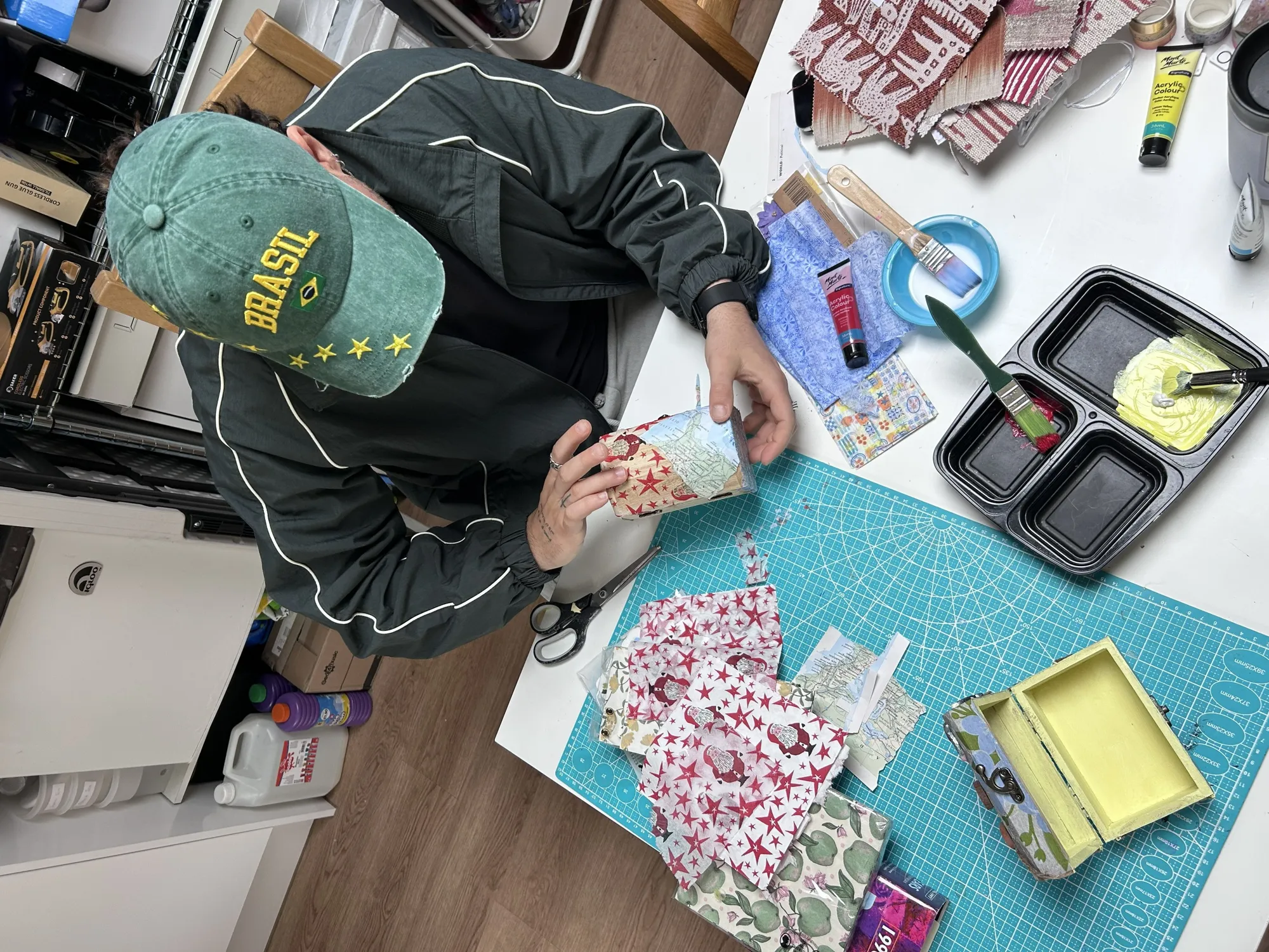 DECOUPAGE WORKSHOP