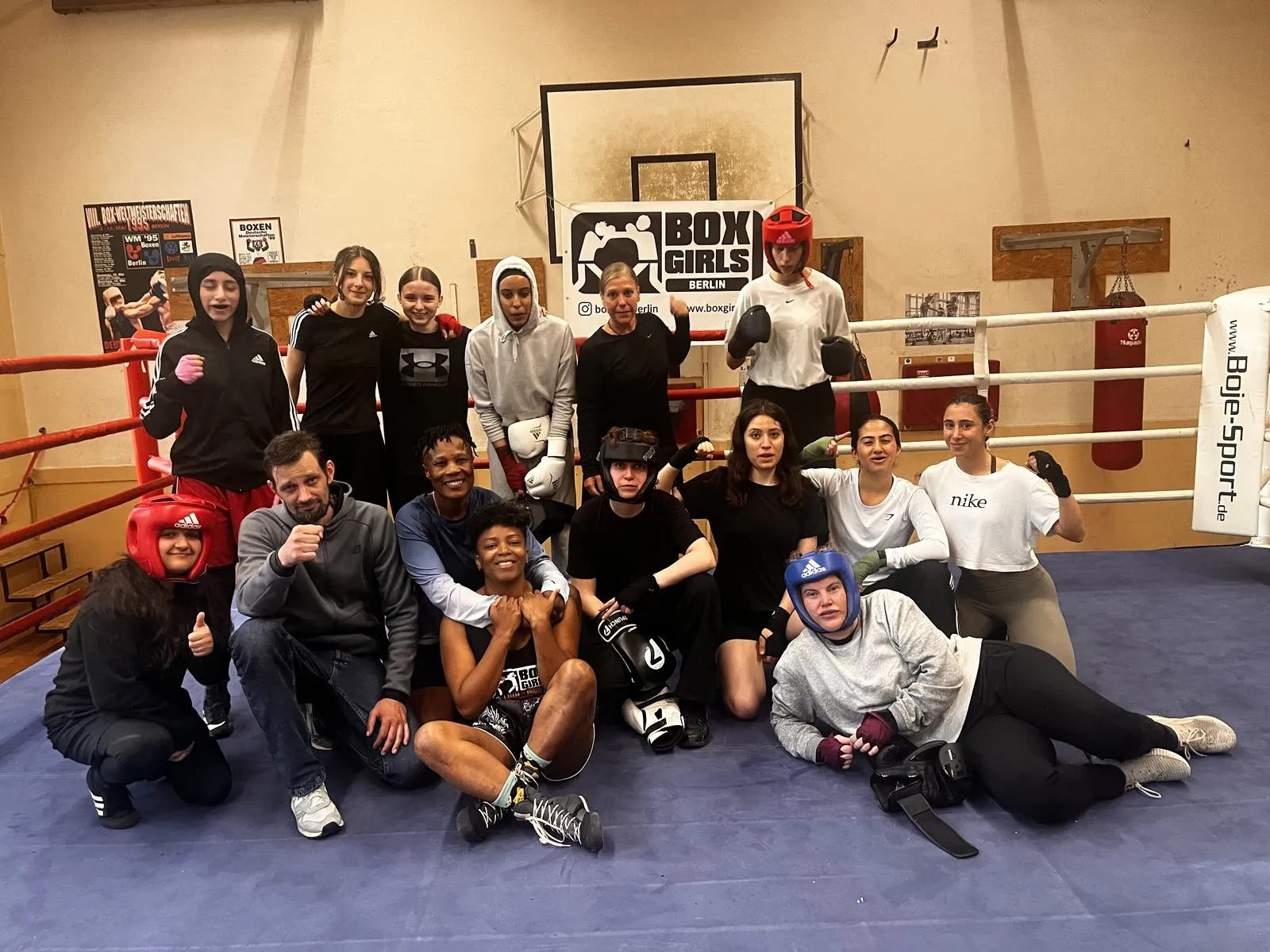 Boxing Girls: Wendo (Feminist Self-Defense Course)