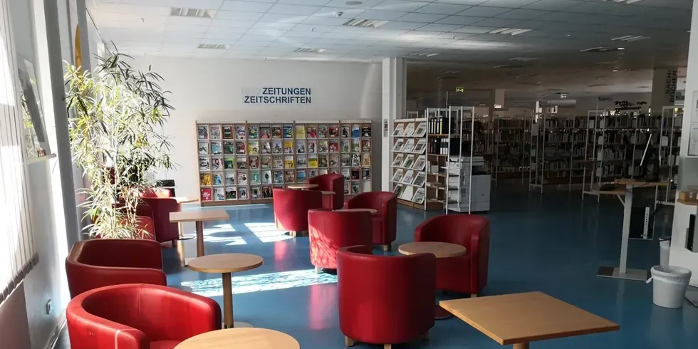 Mietberatung in der Ingeborg-Drewitz-Bibliothek