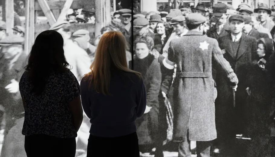 Private Tour: The Holocaust Galleries