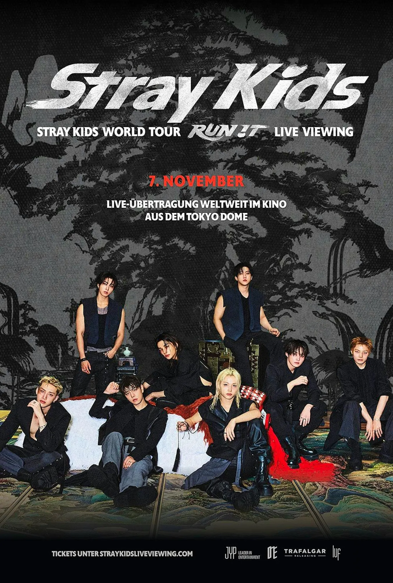 LIVE VIEWING: STRAY KIDS WORLD TOUR