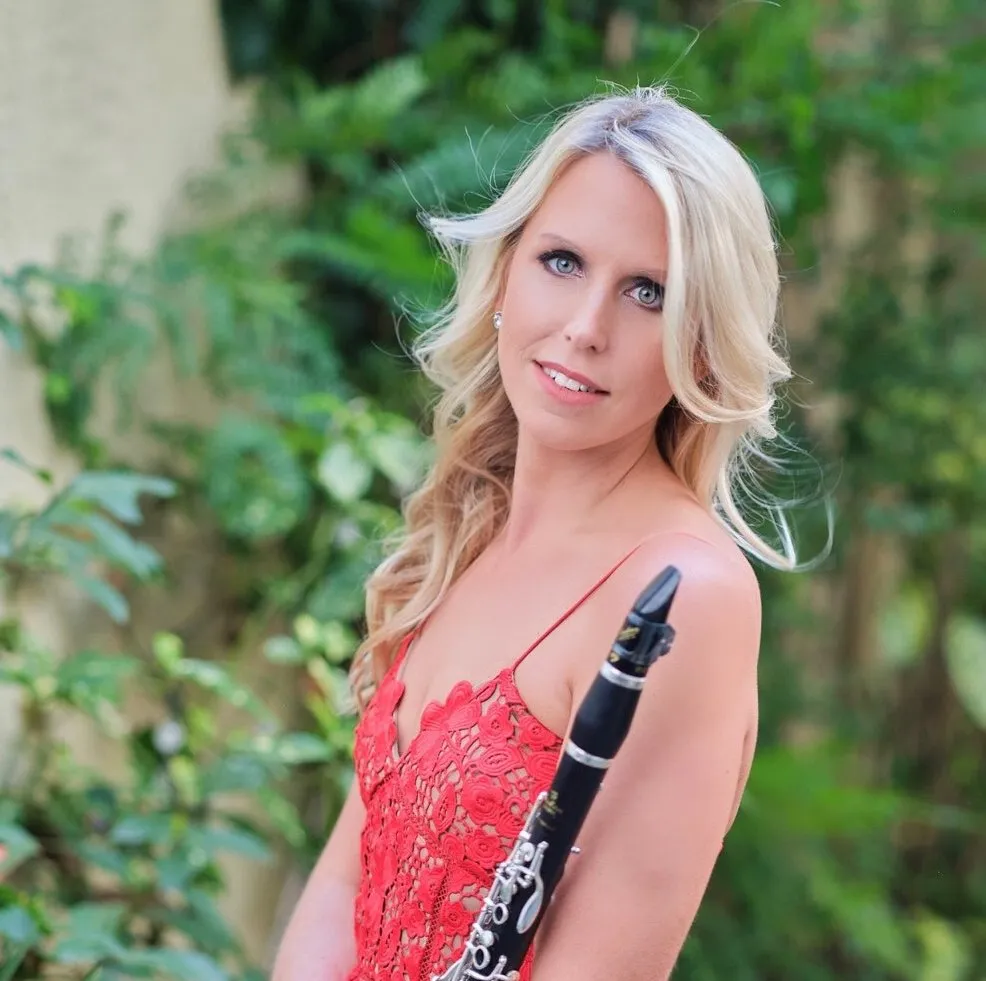Sarah Williamson (clarinet) and Simon Callaghan (piano)