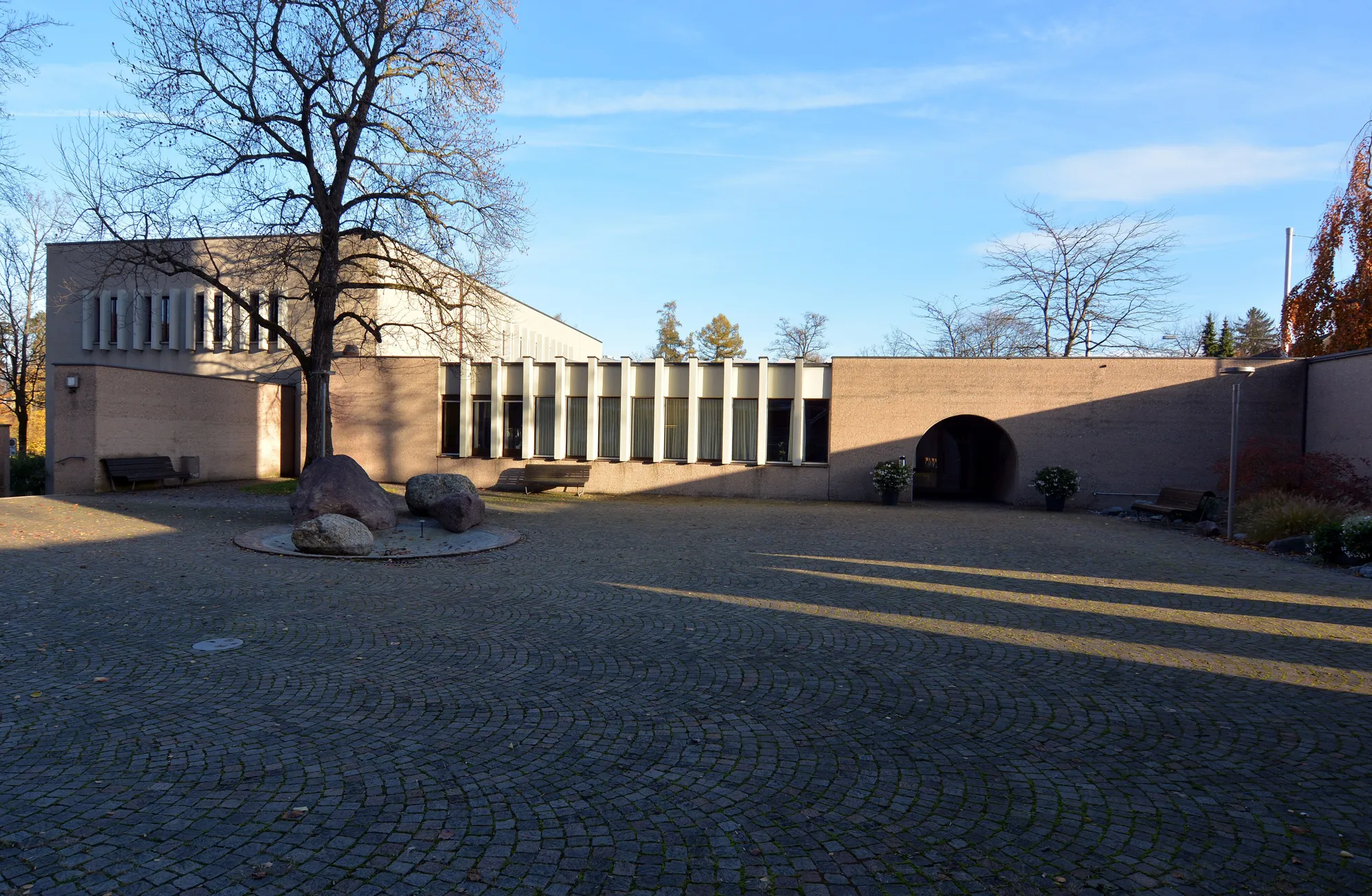 Kirchliches Zentrum Neuaffoltern Glaubten