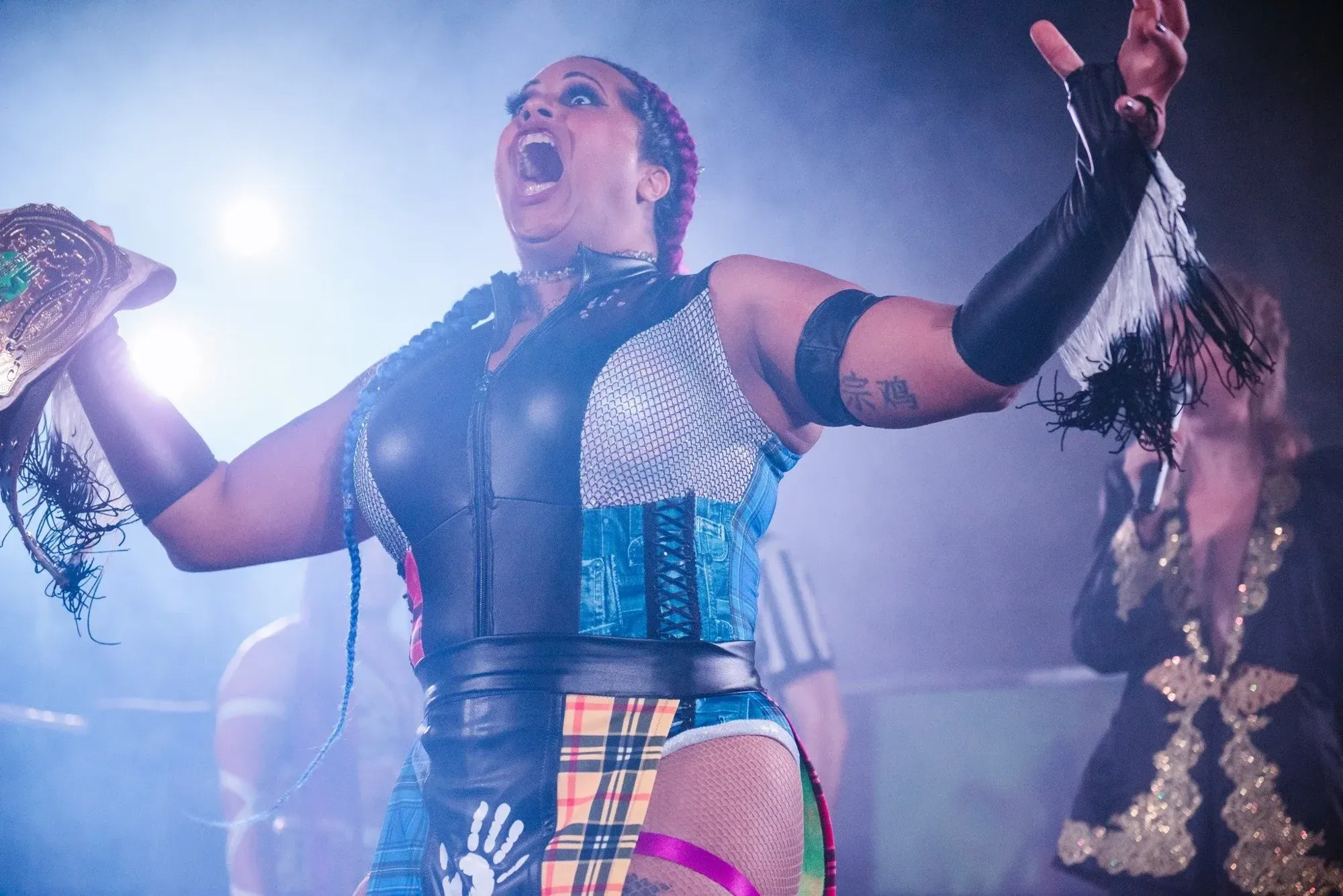 EVE WRESTLING: EVE FOR VENDETTA