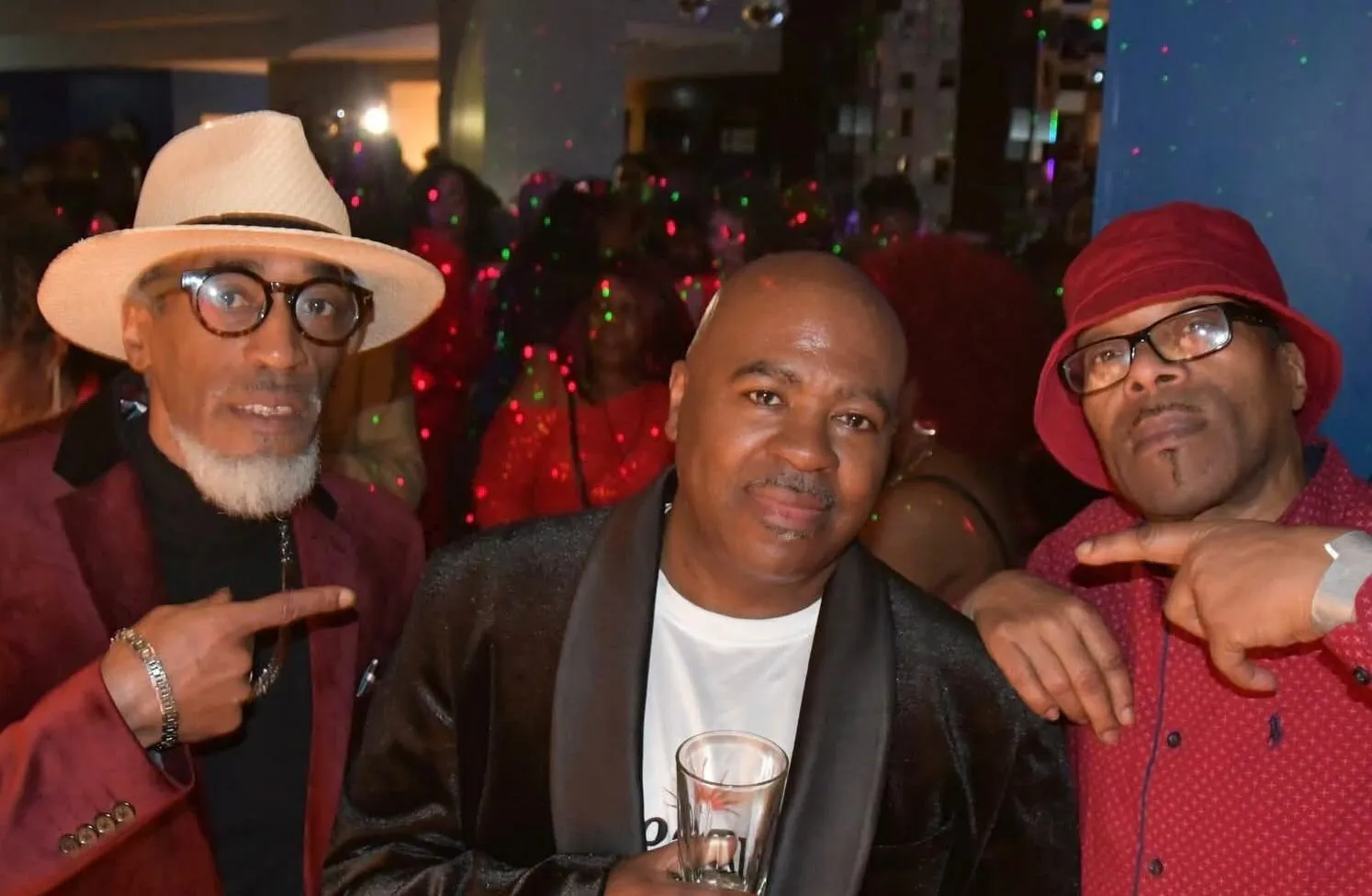 FATMAN SOUND Featuring DJ Flip & Junior Dan