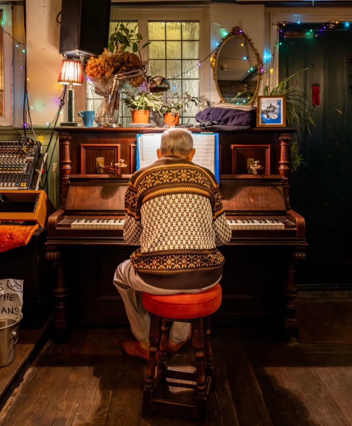 JOHN THE PIANO - EVERY SATURDAY 5-7pm