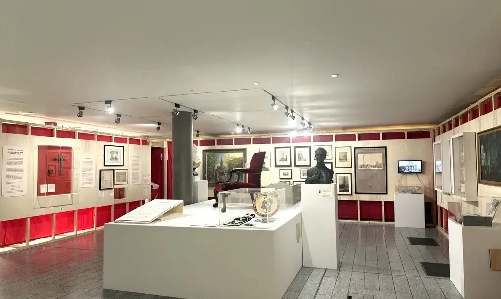 St Martin-in-the-Fields: 300 Years at the Heart and on the Edge