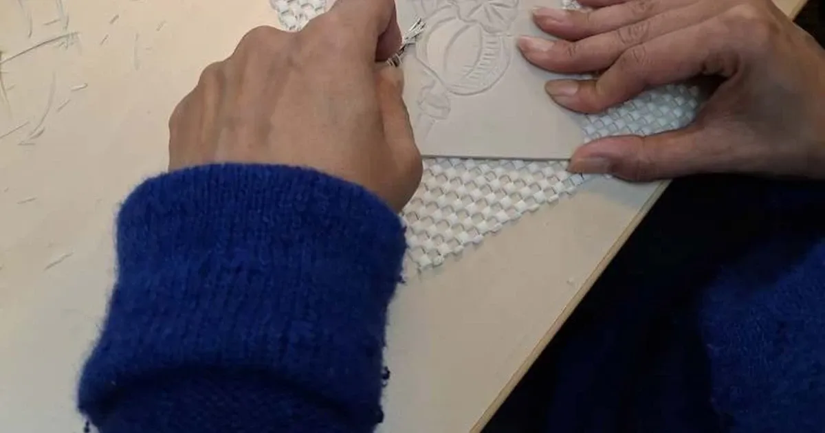 Drawn to Nature: Lino printing with seed heads