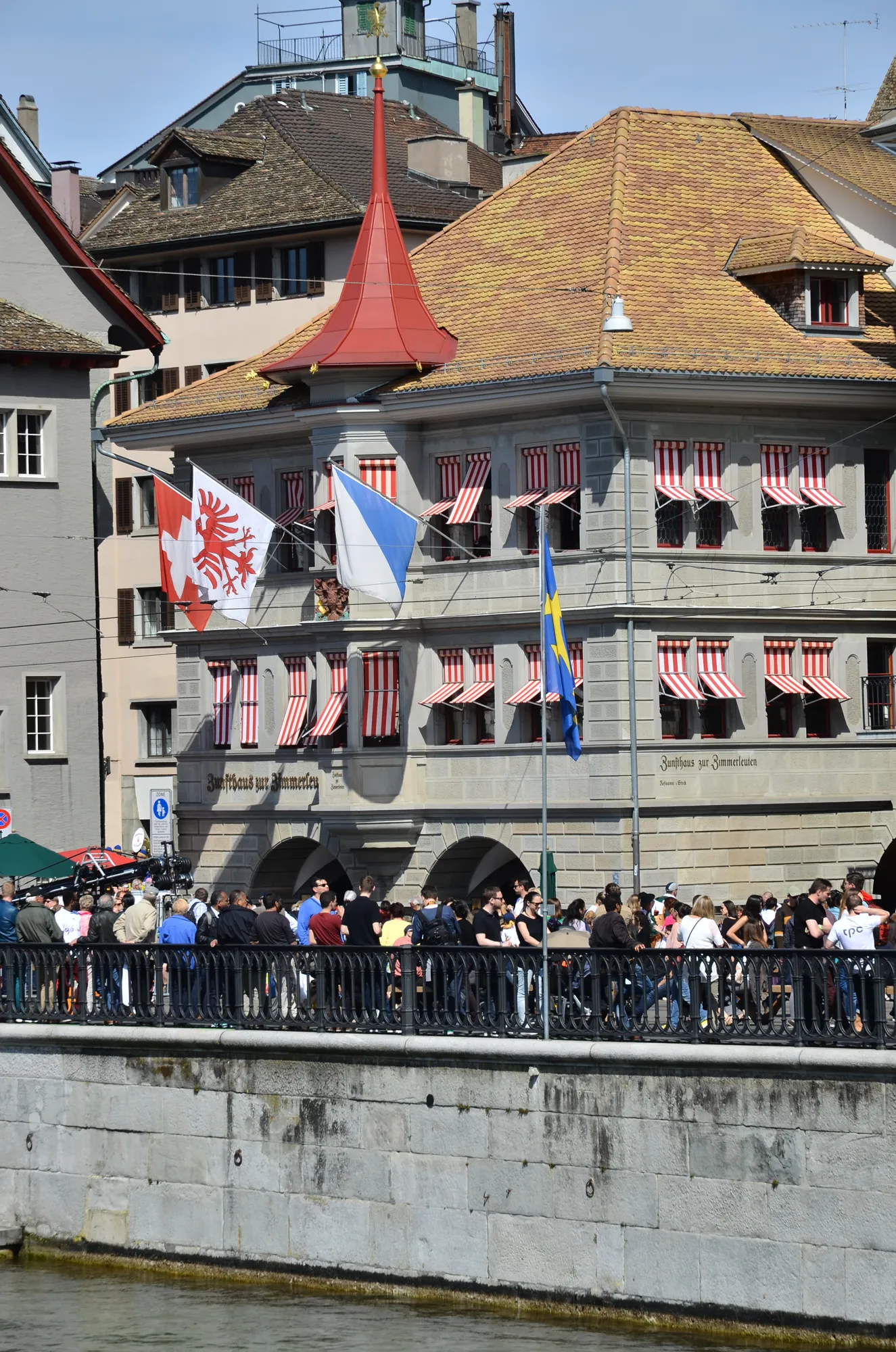 Zunfthaus zur Zimmerleuten
