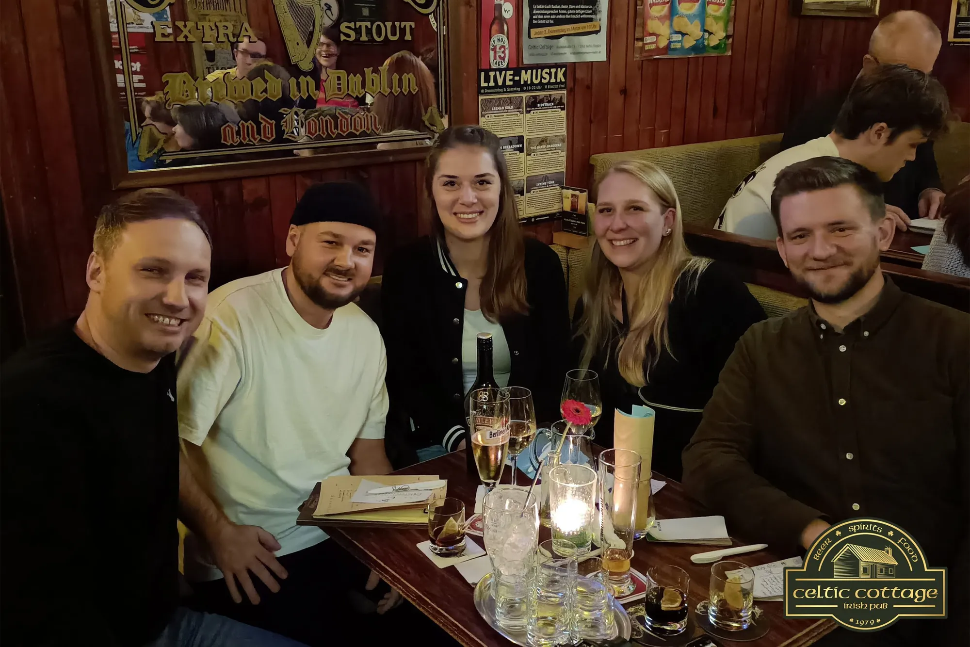 PubQuiz – Feindliche Übernahme … durch "Quizgeburten" - Motto: "Eine fragwürdige Quizgeburt"