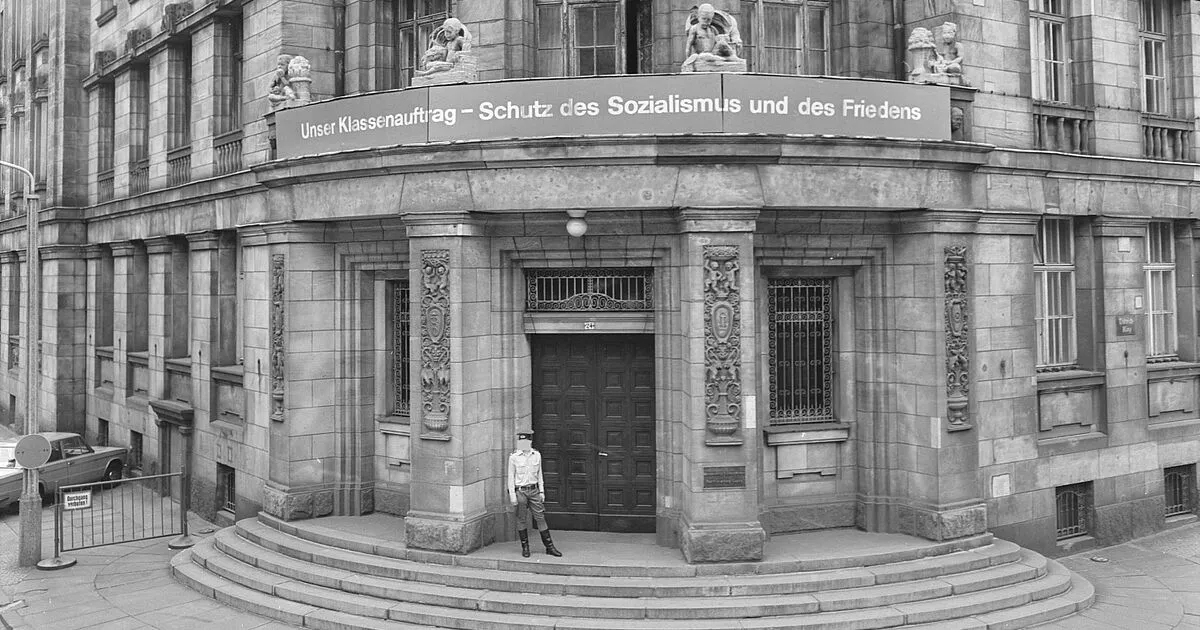 Einer Diktatur auf der Spur