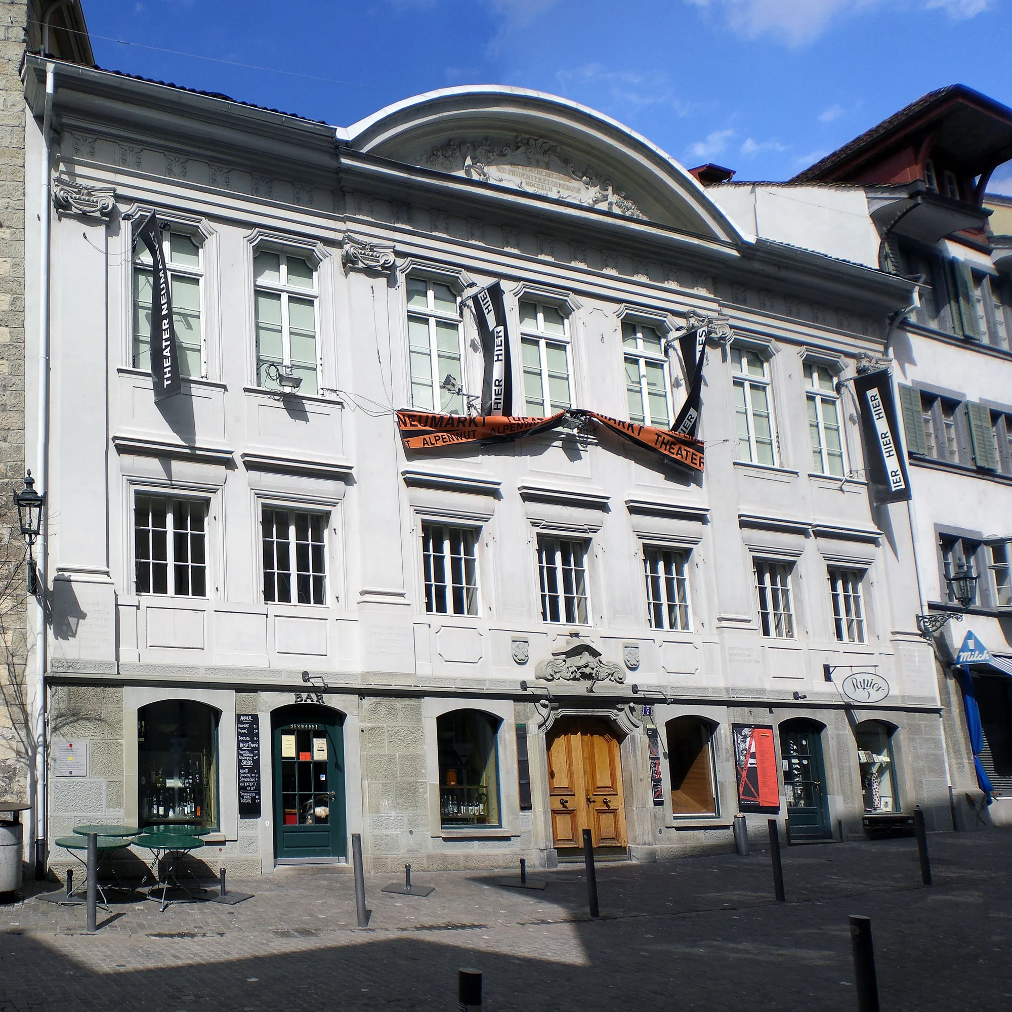 Theater am Neumarkt