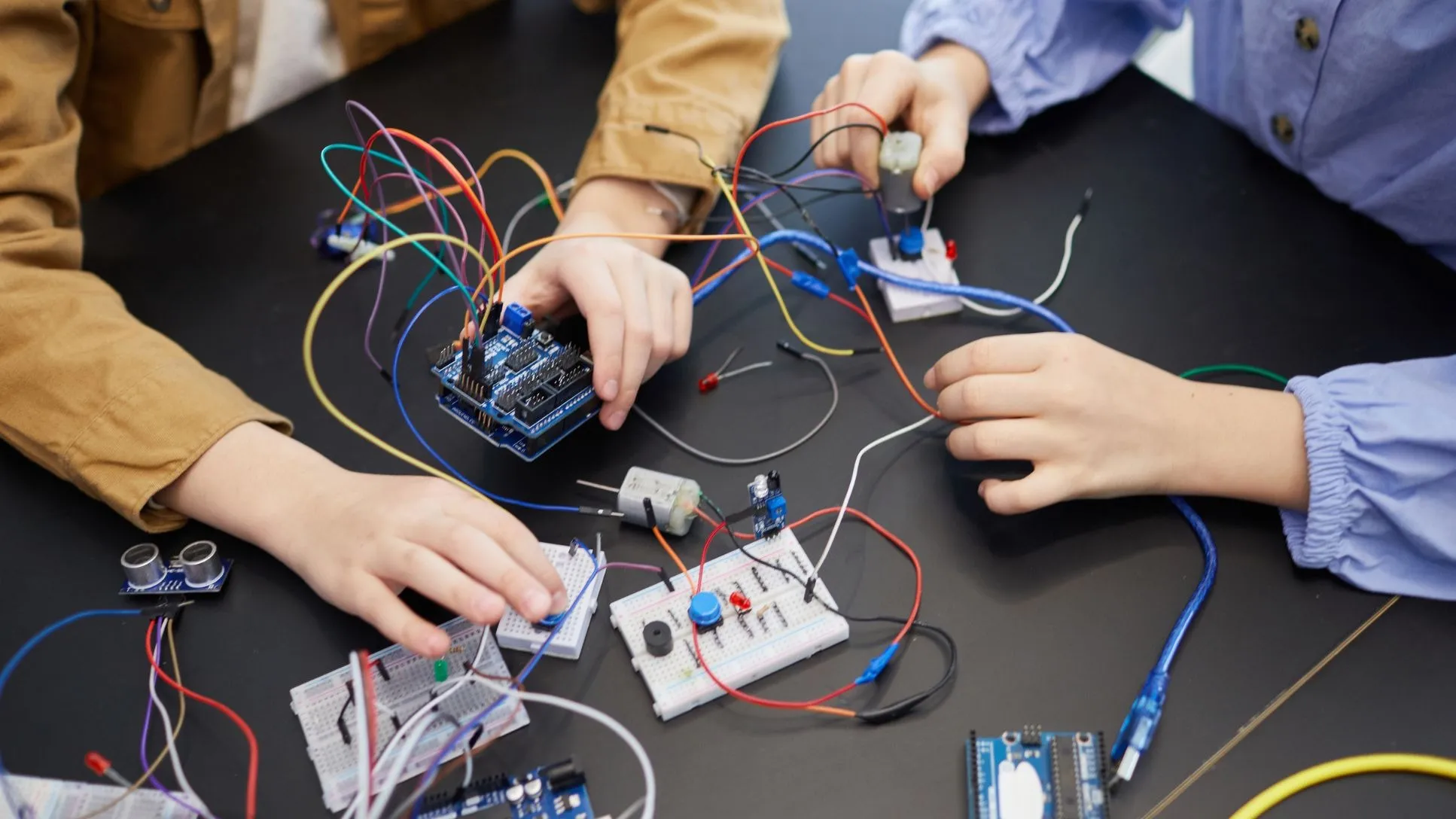 Ferien-Workshop: Elektrotechnik mit Calliope