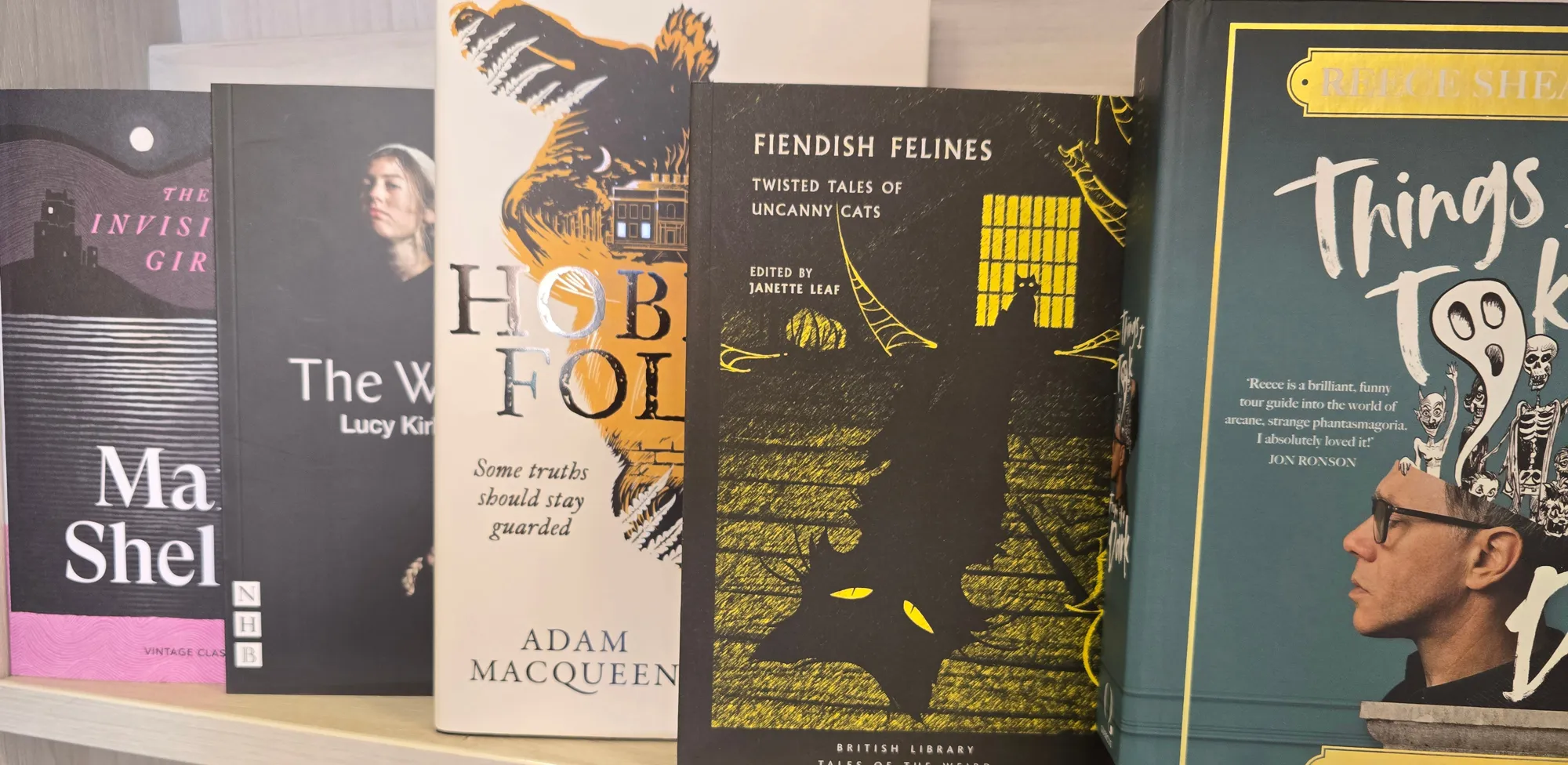 Spooky Reading for Grown Ups. (Wine & Nibbles)