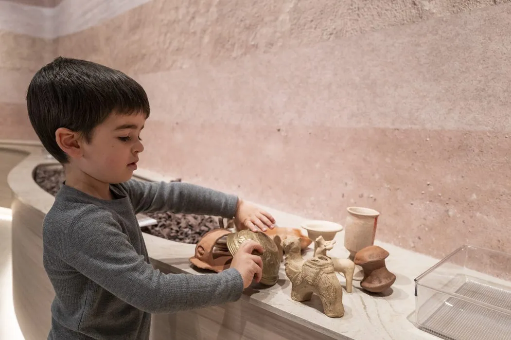 Dig & Create: Free Family Drop-In Program
