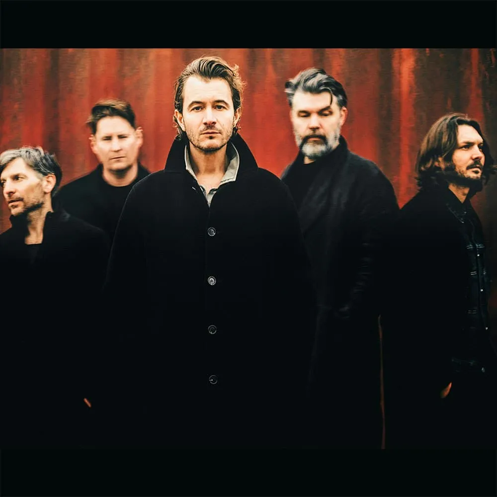 Editors: 'Surface, Echo and Sound' Acoustic + Signing