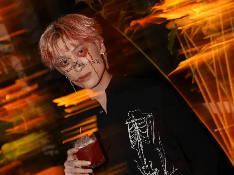 Harriet's Halloween: Haunted Lounge