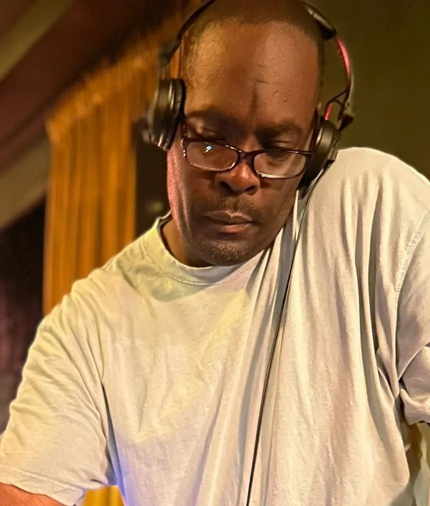 Gordon Wedderburn DJ'ing