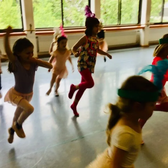 Kreativer Kindertanz 1. Klasse